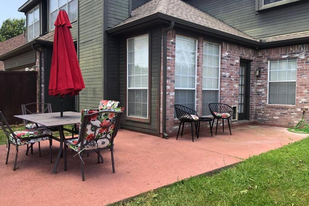 Villa Remodeled Luxury With Proximity Lewisville Exterior foto